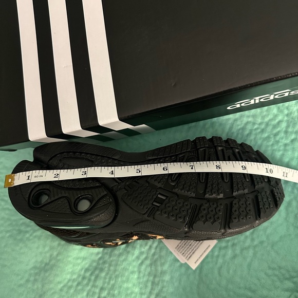 Adidas
Adistar Control - Picture 6 of 6